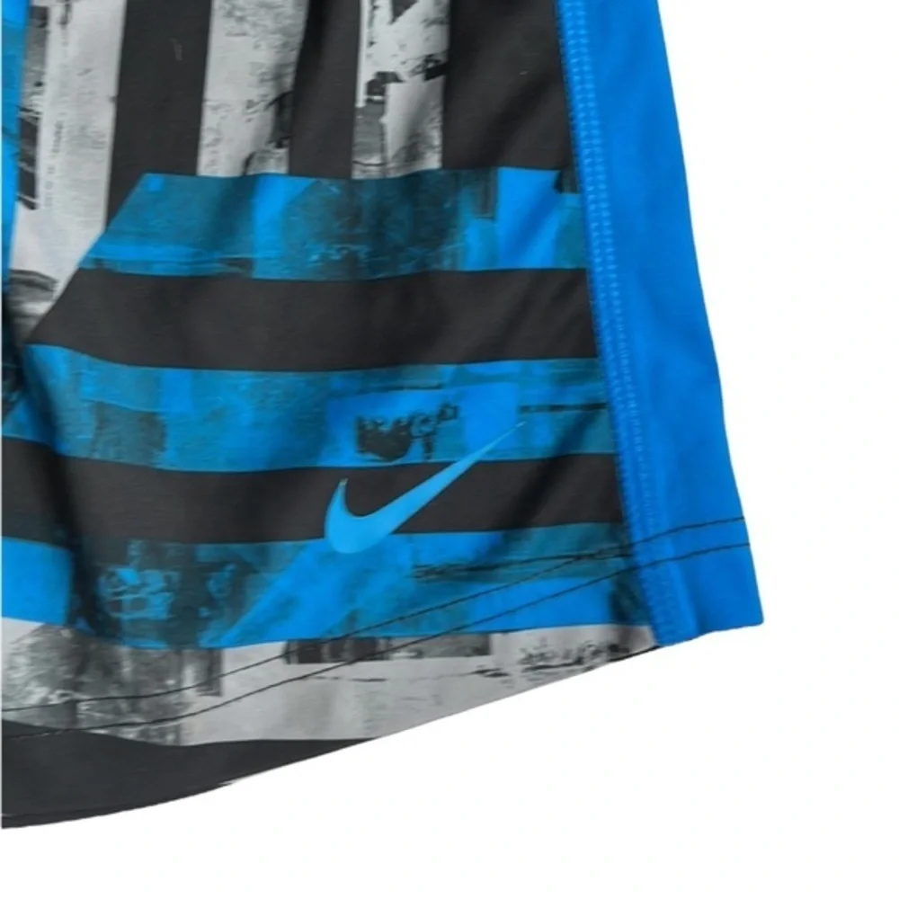 Nike‎ Boy's Black/Gray/Blue Basketball Shorts Size XL